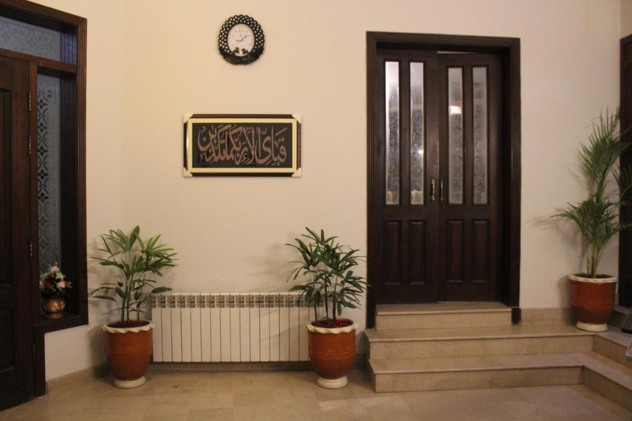 Royal Luxus Guest House Islamabad Esterno foto